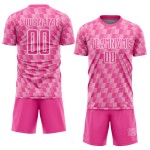Benutzerdefiniertes rosa hellrosa-weißes Sublimations-Fußballtrikot Benutzerdefiniertes rosa hellrosa-weißes Sublimations-Fußballtrikot