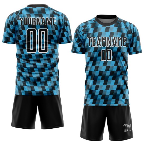 Benutzerdefiniertes Sublimations-Fußballtrikot in Schwarz, Himmelblau und Weiß Benutzerdefiniertes Sublimations-Fußballtrikot in Schwarz, Himmelblau und Weiß