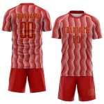 Benutzerdefiniertes rot-altgold-weißes geometrisches Sublimations-Fußballtrikot